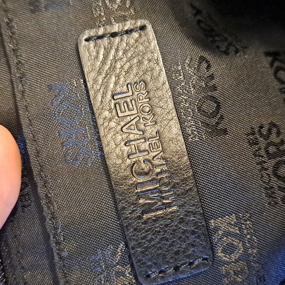 Michael Kors handbag - Picture 7 of 9